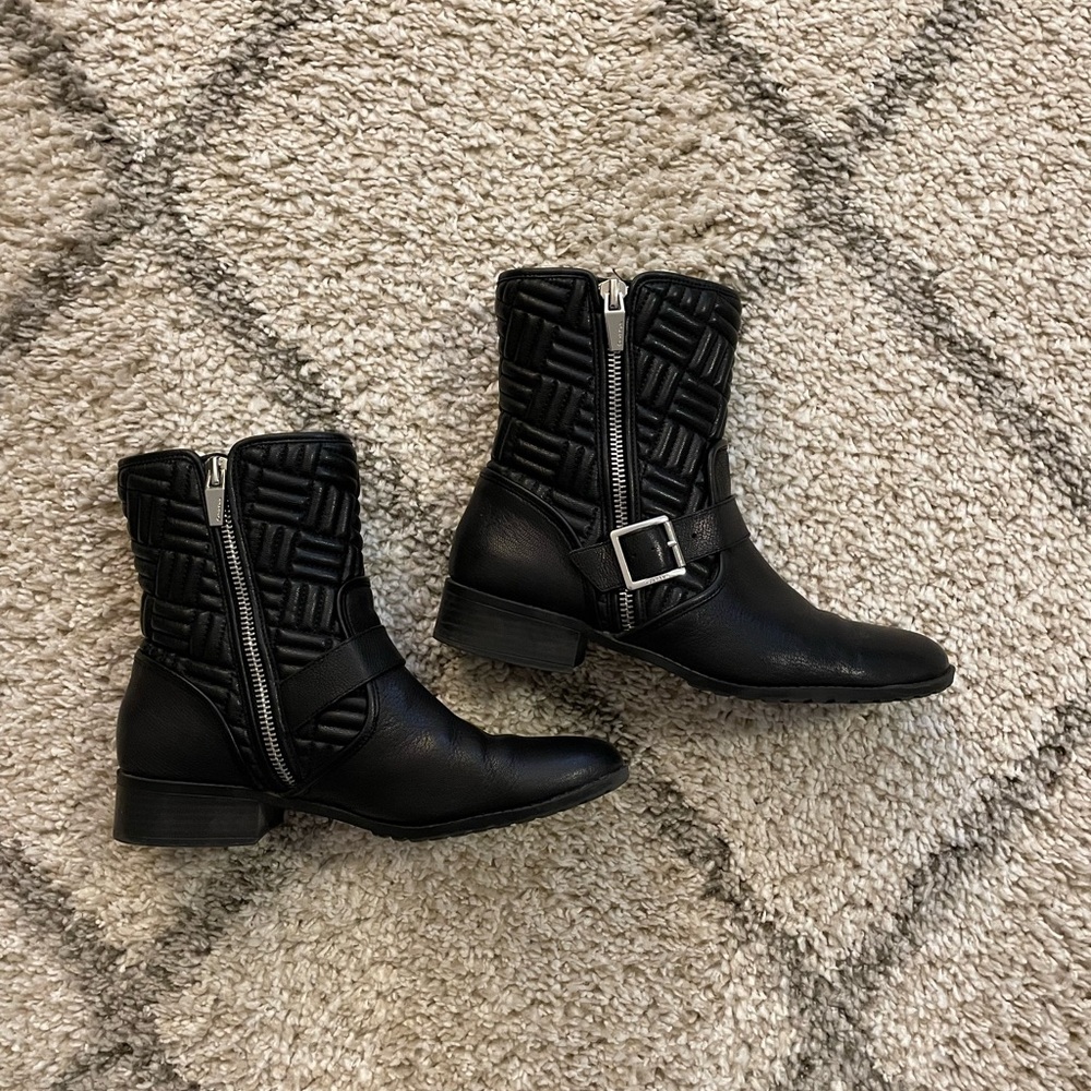 Calvin Klein Rauline Quilted Moto Side Zip Ankle Boots